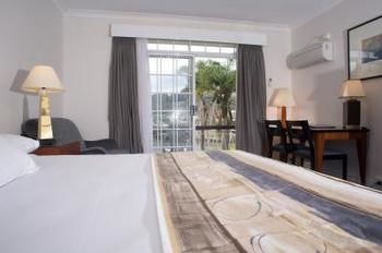 Clan Lakeside Lodge Terrigal - Accommodation Brisbane 3