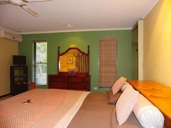 Noosa Edge Nudist Retreat - Accommodation Brisbane 5