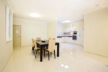 Astina Serviced Apartments - Central - Accommodation Brisbane 8