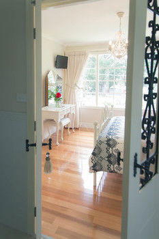 The Heart Of Emerald Bed & Breakfast - Accommodation Brisbane 24