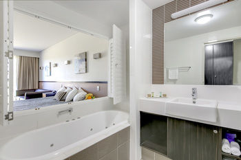 Macquarie Inn - Accommodation Brisbane 7