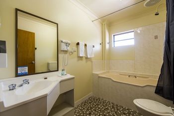 The Abbey Motor Inn - Accommodation Brisbane 27