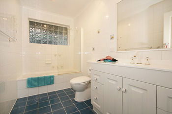 Roseland Holiday House - Accommodation Brisbane 1