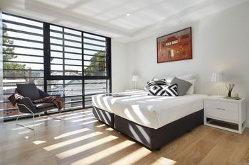 381 Cremorne - Accommodation Brisbane 1