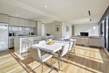 381 Cremorne - Accommodation Brisbane 28