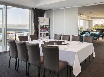 Best Western Plus Lake Kawana Hotel - Accommodation Brisbane 3