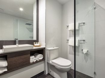 Best Western Plus Lake Kawana Hotel - Accommodation Brisbane 37