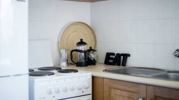 Apartment2c - Somerset - Accommodation Brisbane 2