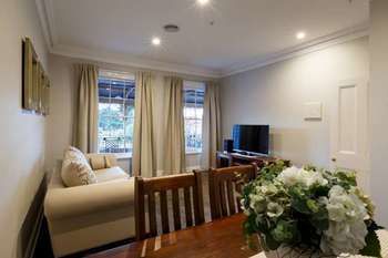 Bathurst Royal Apartments - Accommodation Brisbane 4