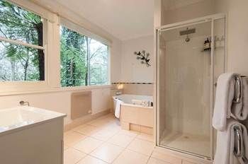 A Cottage In The Forest - Accommodation Brisbane 4