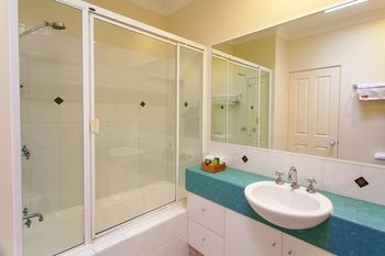 The Noosa Sound Holiday Collection - Accommodation Brisbane 8