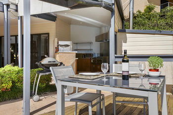 Top Of The Hill - Accommodation Brisbane 16