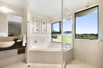 Top Of The Hill - Accommodation Brisbane 18