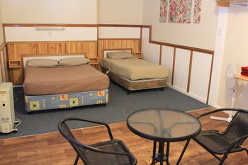 Tamworth Lodge Motel - Accommodation Brisbane 38