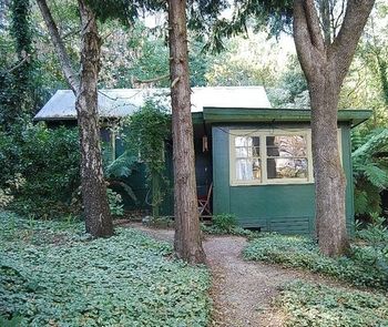 Lotus Lodges - Accommodation Brisbane 1