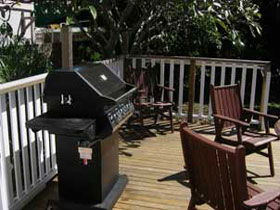 A Pine Cottage - Accommodation Brisbane 2