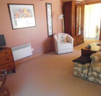 John and Eva Selles Studio Apartment - Accommodation Brisbane