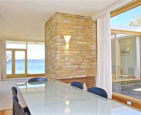 Riverfront Motel & Villas - Accommodation Brisbane 0