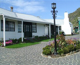 Touchwood Cottages & Craft Gallery & Cafe - Accommodation Brisbane 0
