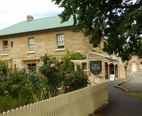 Ross Hotel - Accommodation Brisbane 0
