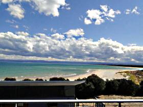 Freycinet Beach Apartments - Accommodation Brisbane 0