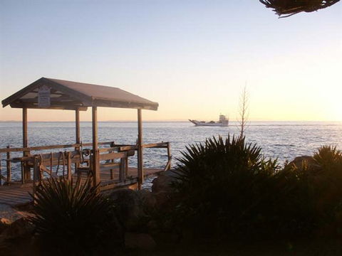 Amity Point Waterfront Cabins - Accommodation Brisbane 0