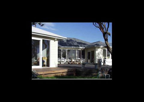HolidayMakers - Accommodation Brisbane 0