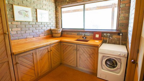 The Eagles Nest - Accommodation Brisbane 5