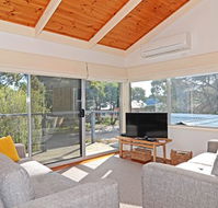 Barrakee Beach House - Anglesea - Accommodation Brisbane