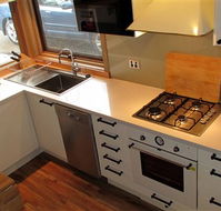 Wallace's - Crystal Creek Chalet 1 - Accommodation Brisbane