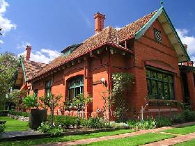 Buxton Manor - George Lowe Esquire Apartment - Accommodation Brisbane 0
