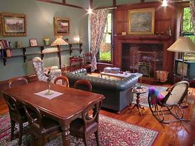 Buxton Manor - Musica Viva Apartment - Accommodation Brisbane 0