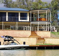Cascades on the River - Accommodation Brisbane
