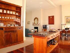 The Fire Station Inn - Residency Penthouse - Accommodation Brisbane 2