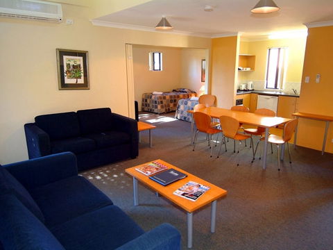 Amalfi Resort - Accommodation Brisbane 0