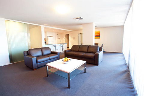 B7 Honeysuckle Apartments - Accommodation Brisbane 8