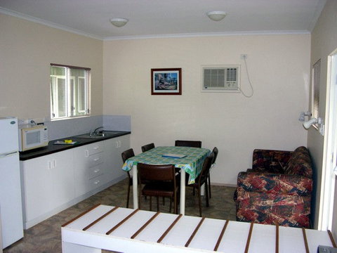 Batchelor Holiday Park - Accommodation Brisbane 1