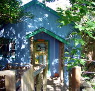 Blue Poles Cafe Gallery  BB - Accommodation Brisbane