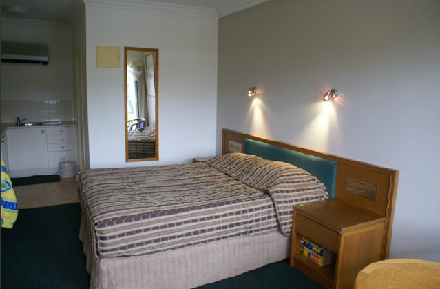 Coopers Colonial Motel - Accommodation Brisbane