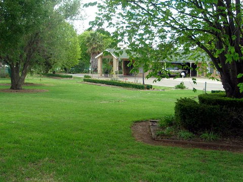 Golfview Motor Inn - Accommodation Brisbane 0