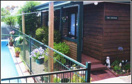 Jay - Jay's Cottage B & B - Accommodation Brisbane 2