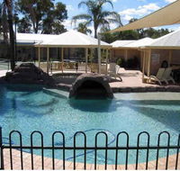 Jolly Swagman Motor Inn - Accommodation Brisbane