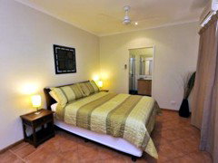 Ochre Moon B&B - Accommodation Brisbane 0