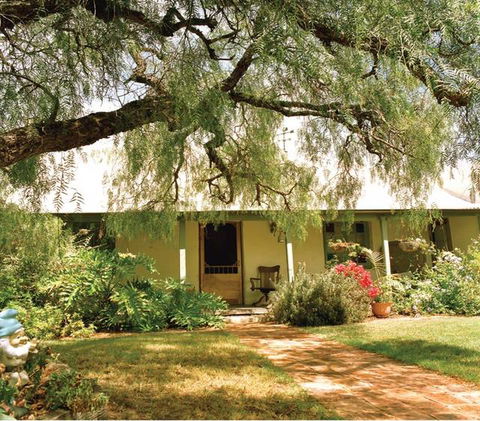 Rock Of Ages Cottage B&B - Accommodation Brisbane 2
