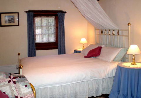 Rock Of Ages Cottage B&B - Accommodation Brisbane 3