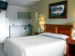 Saltbush Motor Inn - Accommodation Brisbane 0