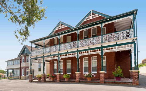 The Centre Bed & Breakfast - Accommodation Brisbane 4