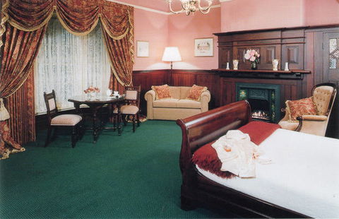 The Clifton Motel And Grittleton Lodge - Accommodation Brisbane 1