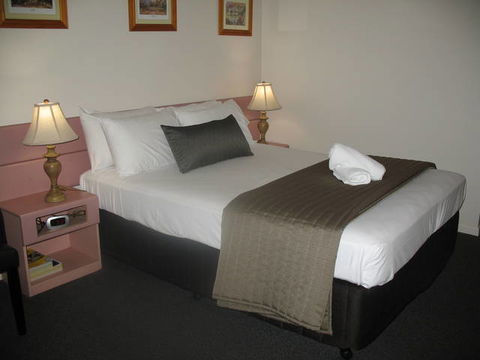 The Metro Motel Rockhampton - Accommodation Brisbane 0
