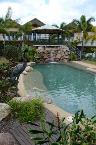 Tinaroo Lake Resort - Holiday Apartments - Accommodation Brisbane 2